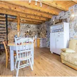 2 Bedroom Stunning In Holiday home