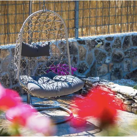 2 Bedroom Stunning In Konjevrate