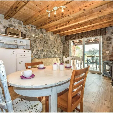 2 Bedroom Stunning In Дом отдыха