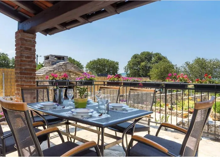 2 Bedroom Stunning In * Konjevrate