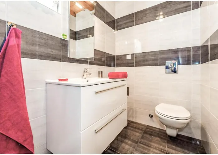 2 Bedroom Stunning In Konjevrate