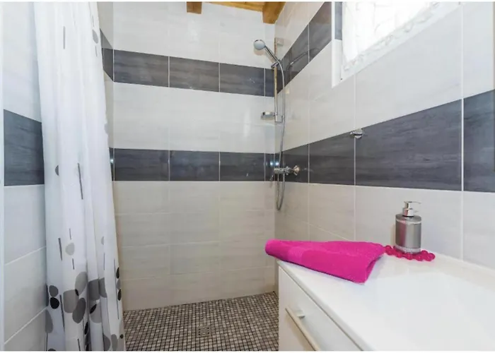 別荘 2 Bedroom Stunning In *